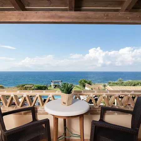 Sea Breeze Villa Planos