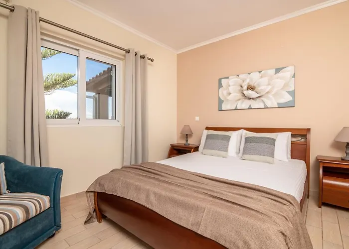 Sea Breeze Villa Planos