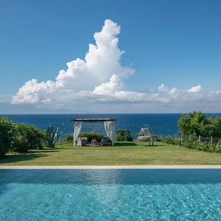 Sea Breeze Vila